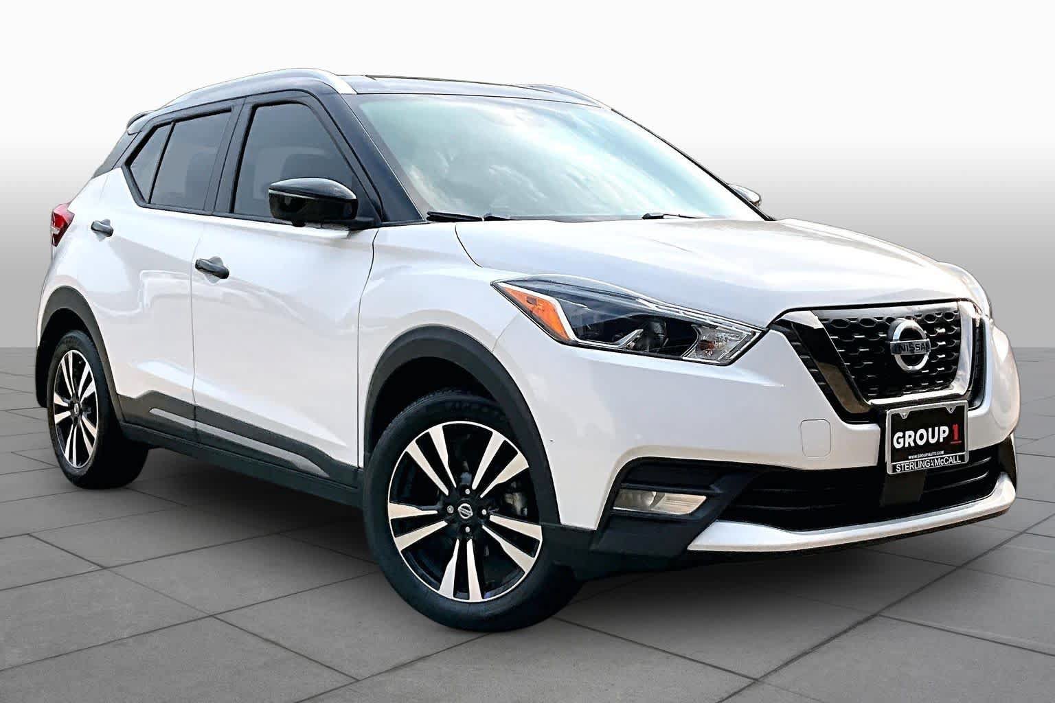Certified 2020 Nissan Kicks SR FWD image 3