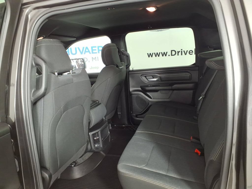 Used 2024 RAM 1500 Tradesman w/ Night Edition AWD/4WD image 9