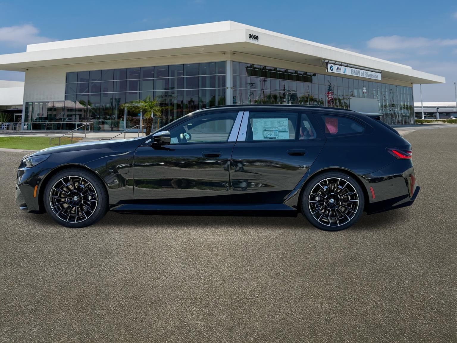 New 2026 BMW M5 Touring image 6