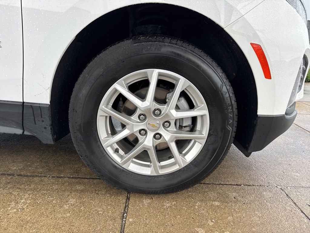 Used 2024 Chevrolet Equinox LT image 30