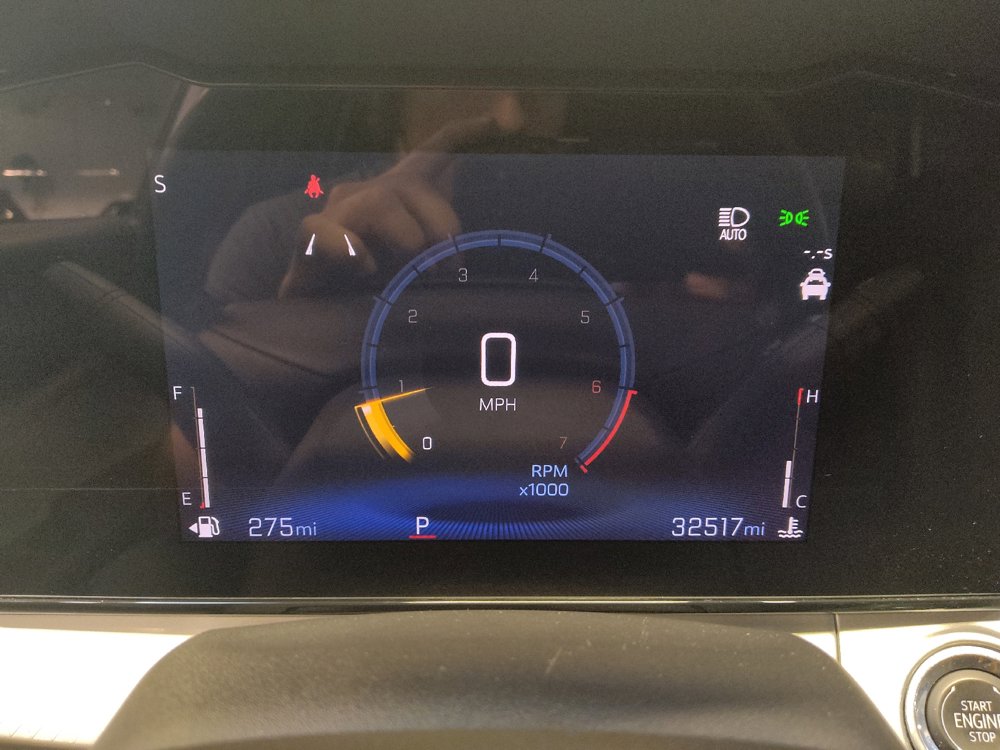 Used 2025 Chevrolet Trax LT w/ LT Convenience Package FWD image 23