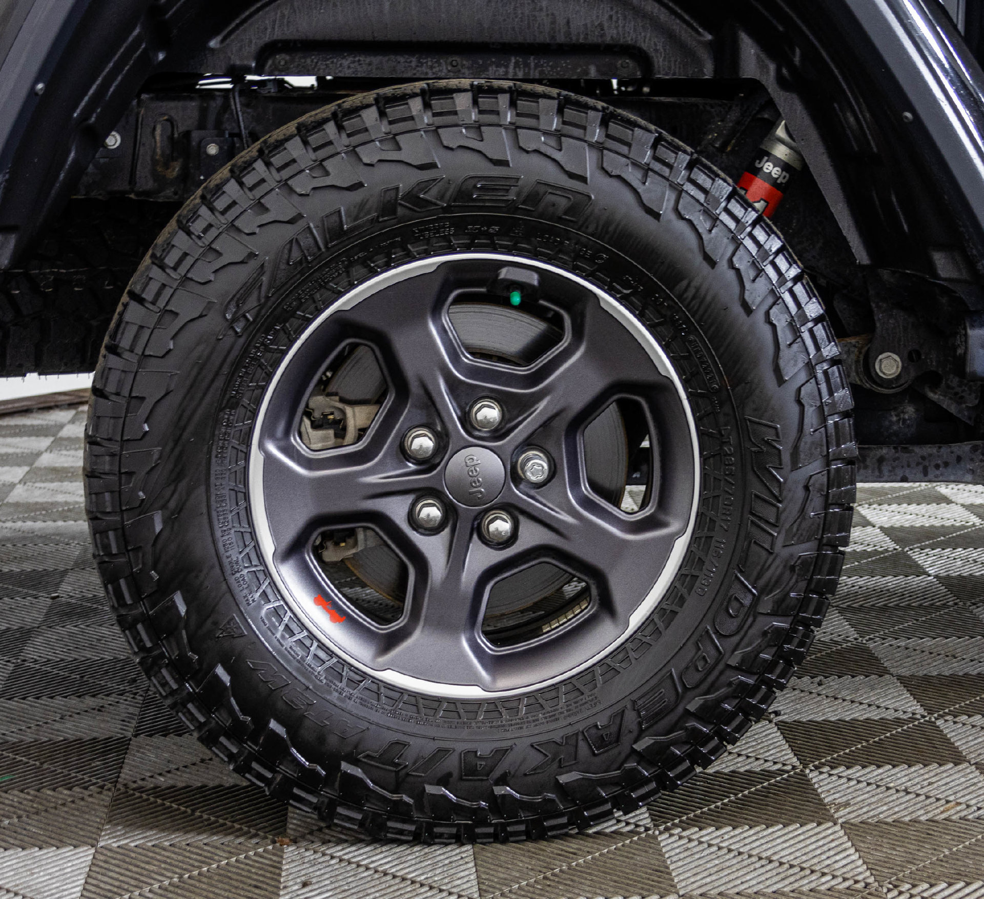 Used 2022 Jeep Gladiator Rubicon w/ Cold Weather Group AWD/4WD image 53