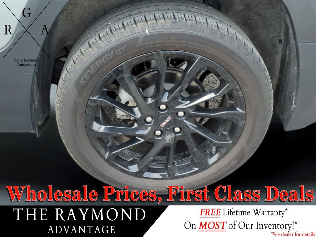 Used 2023 GMC Terrain SLE w/ Elevation Edition AWD/4WD image 9