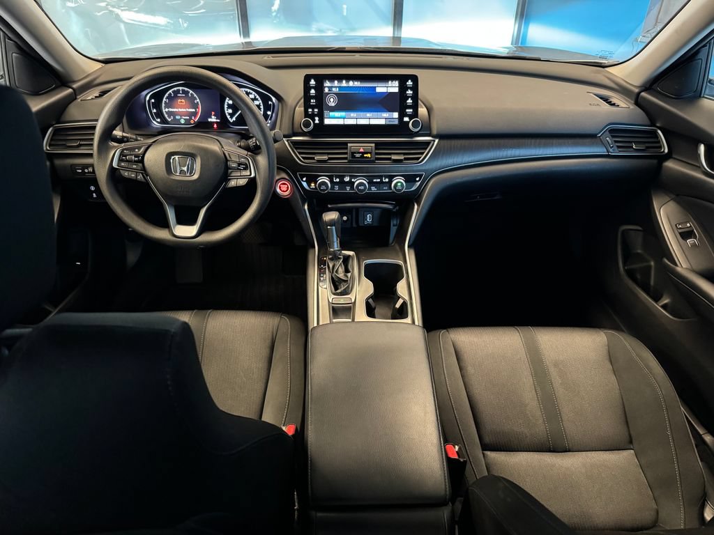 Used 2018 Honda Accord EX image 9