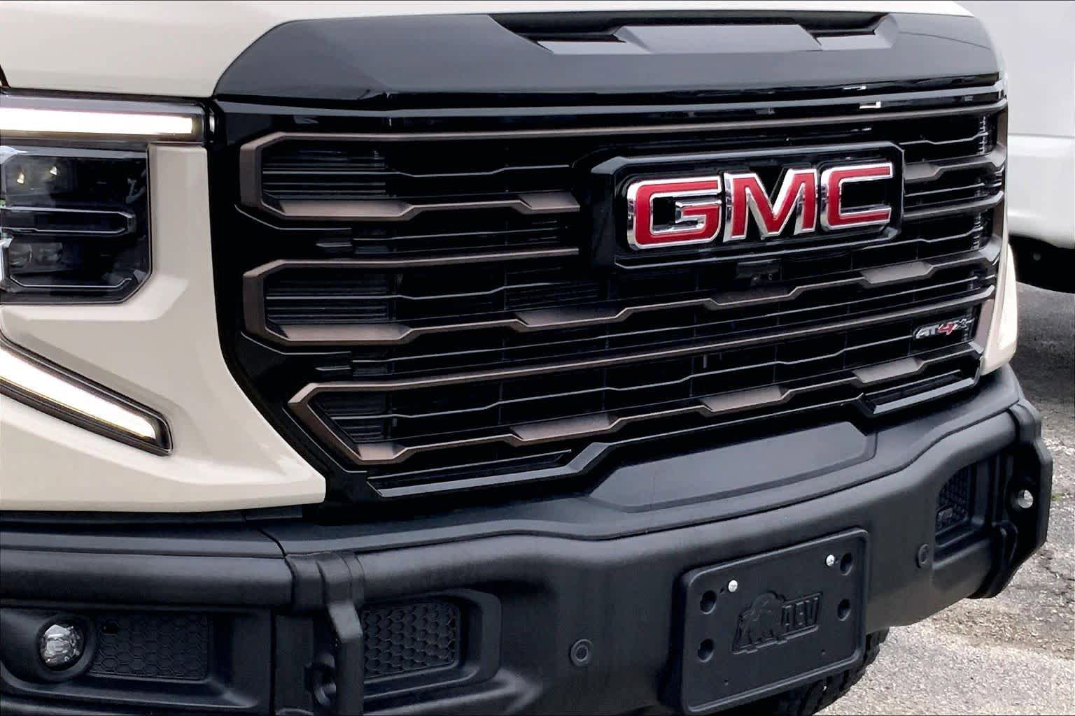 Used 2026 GMC Sierra 1500 AT4X AWD/4WD image 28