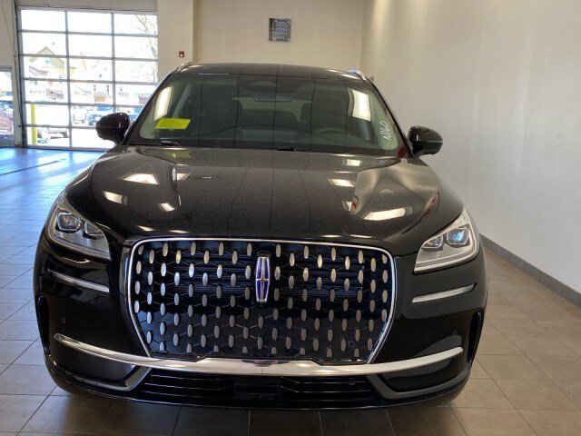 New 2024 Lincoln Corsair Grand Touring w/ Equipment Group 301A AWD/4WD image 3