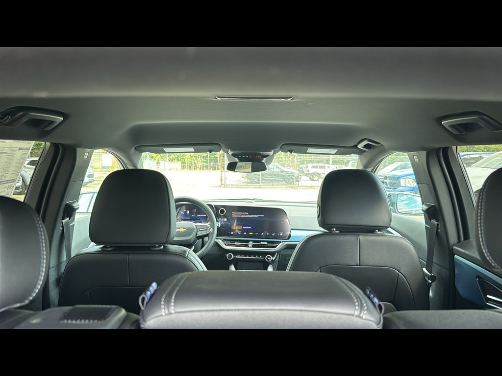 New 2025 Chevrolet Equinox EV LT FWD image 27