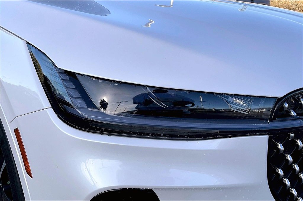 Used 2024 Lincoln Nautilus Reserve w/ Equipment Group 203A image 27