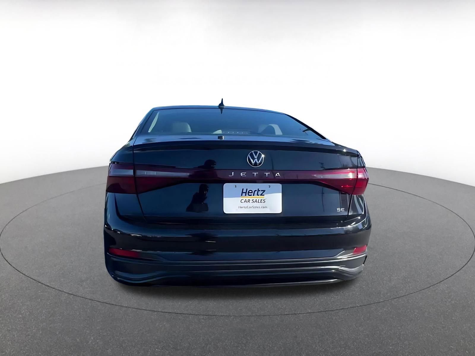 Used 2025 Volkswagen Jetta SE image 11