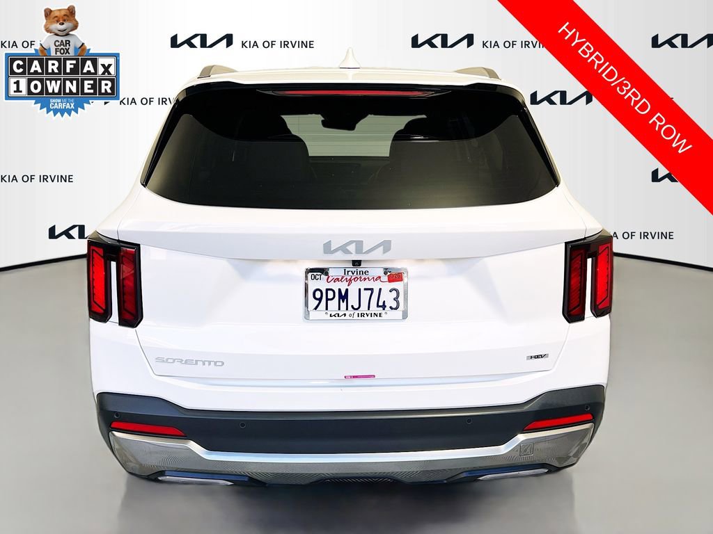 Certified 2025 Kia Sorento EX image 7