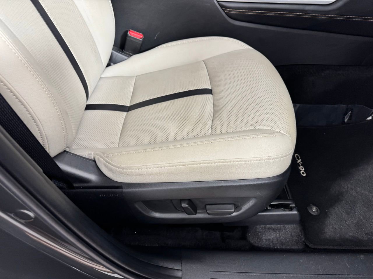 Used 2024 MAZDA CX-90 Plug-In Hybrid w/ Preferred image 31