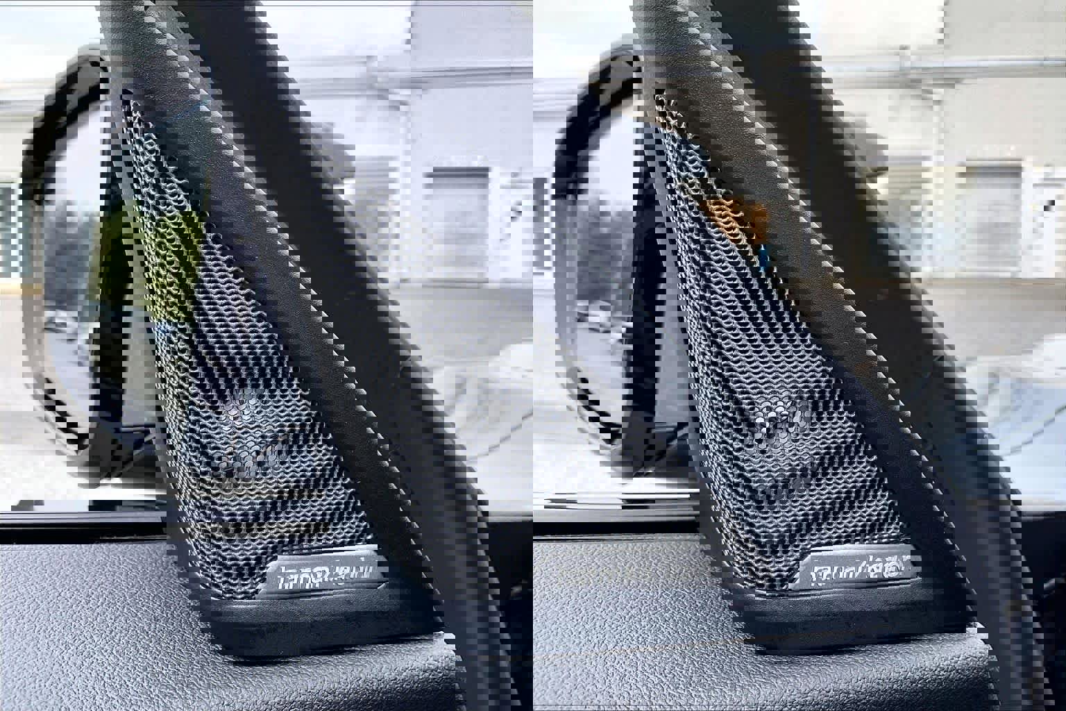 Used 2025 BMW M2 w/ Lighting Package image 34