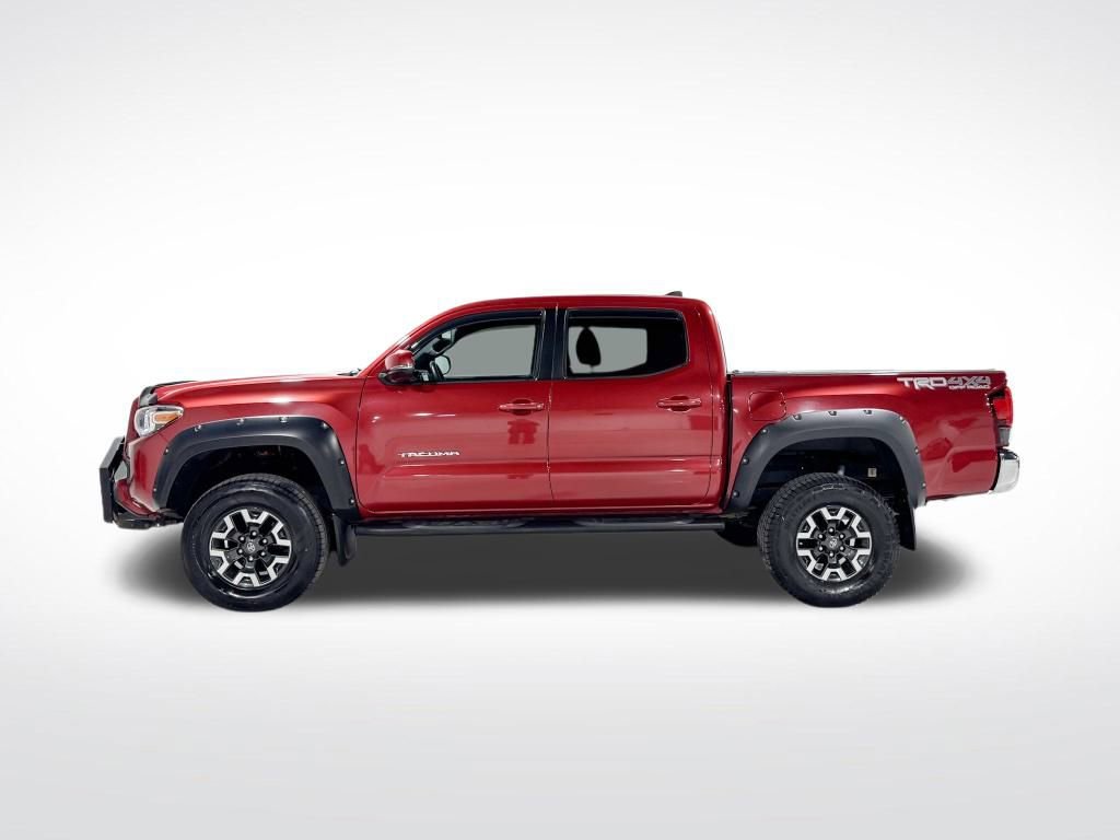 Used 2018 Toyota Tacoma TRD Off-Road image 6