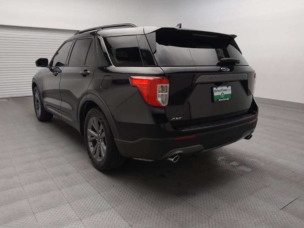 Used 2021 Ford Explorer XLT w/ Equipment Group 202A image 5
