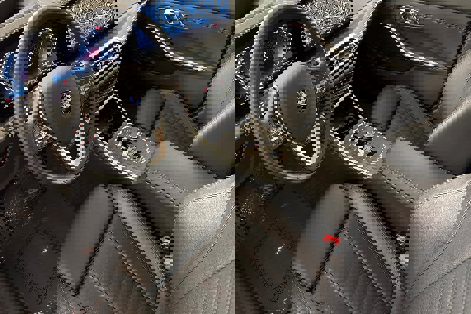 Used 2023 BMW 330i Sedan w/ Premium Package image 11