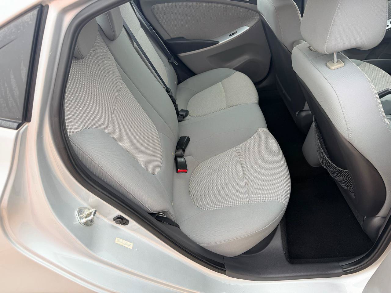 Used 2013 Hyundai Accent GLS FWD image 13