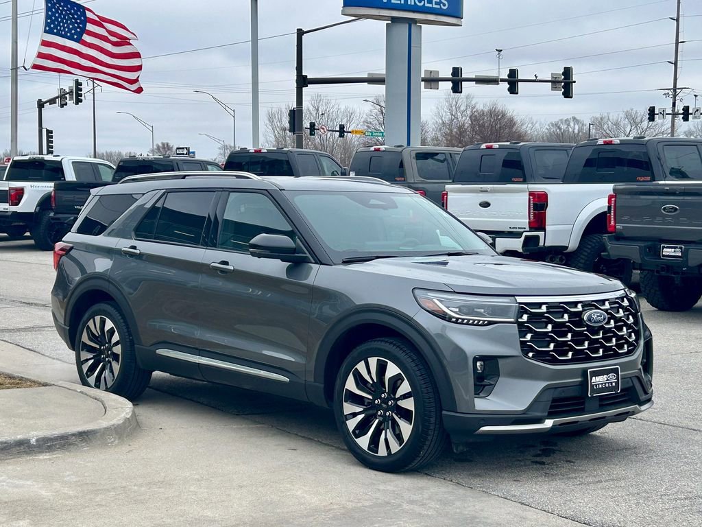 Used 2025 Ford Explorer Platinum w/ LUX Leather Package image 7