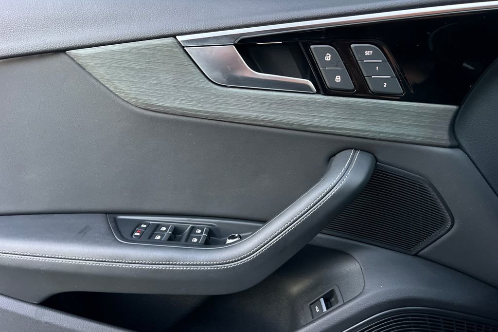 Used 2023 Audi A4 2.0T Premium Plus image 13