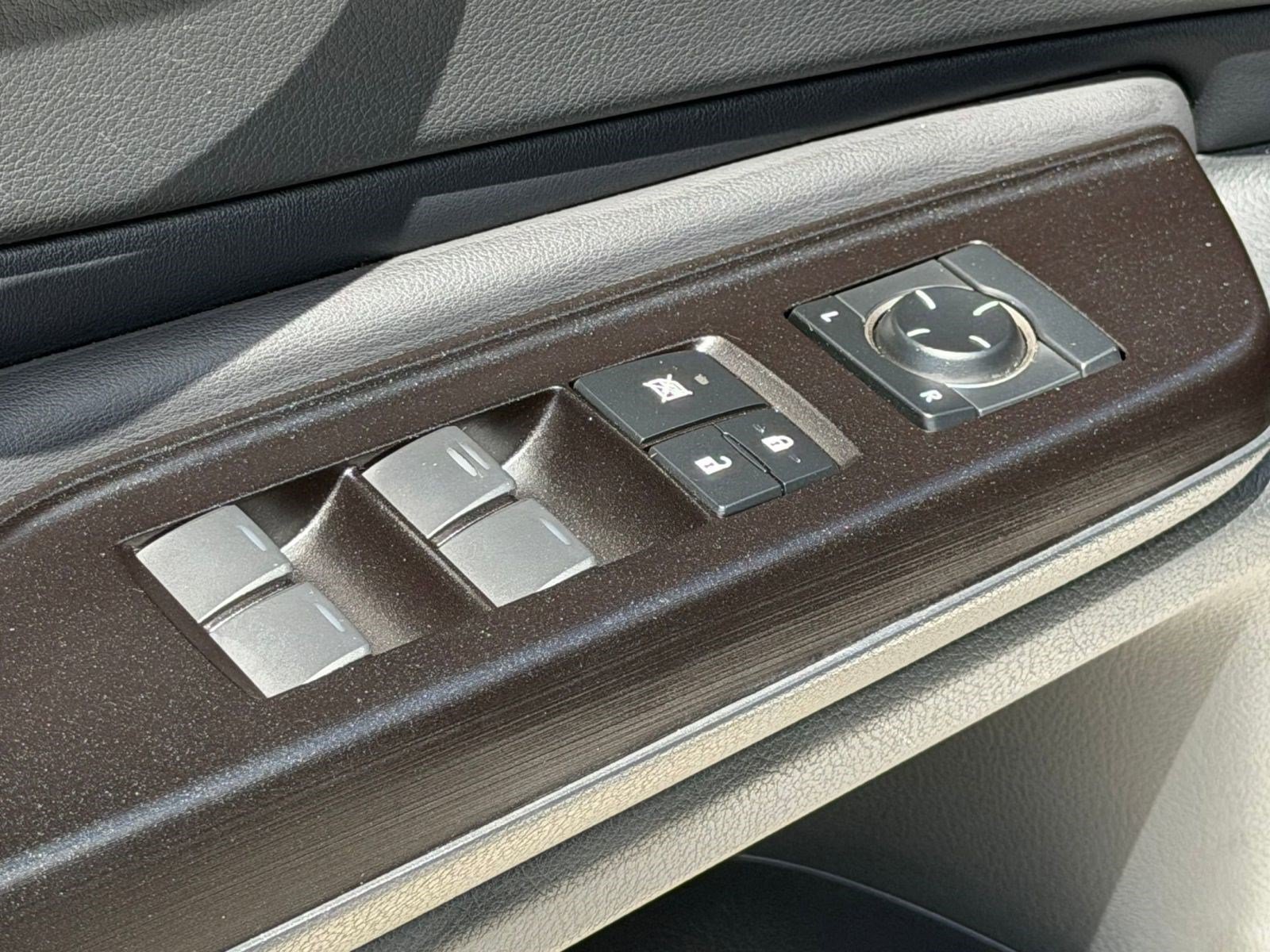 Used 2019 Lexus ES 350 F Sport w/ Accessory Package FWD image 12