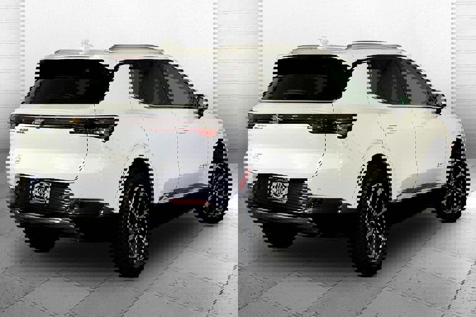 Used 2025 Chevrolet Equinox EV LT w/ Convenience Package FWD image 12