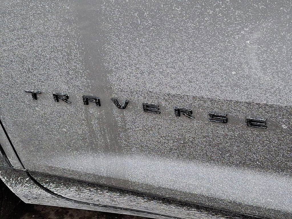 Used 2024 Chevrolet Traverse RS image 31