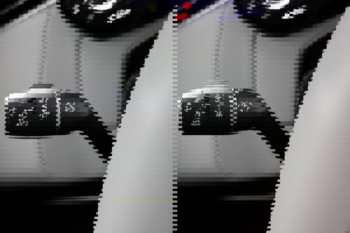 Used 2024 Land Rover Range Rover Sport Dynamic SE image 25