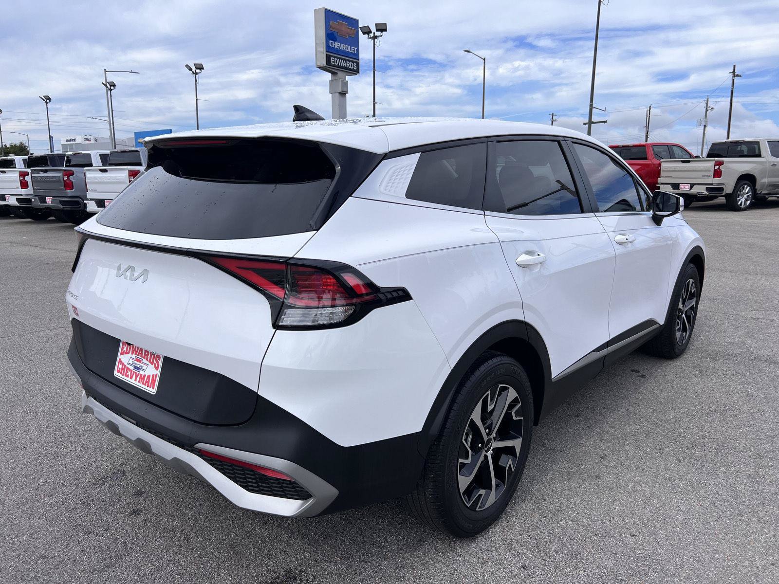Used 2023 Kia Sportage EX FWD image 8