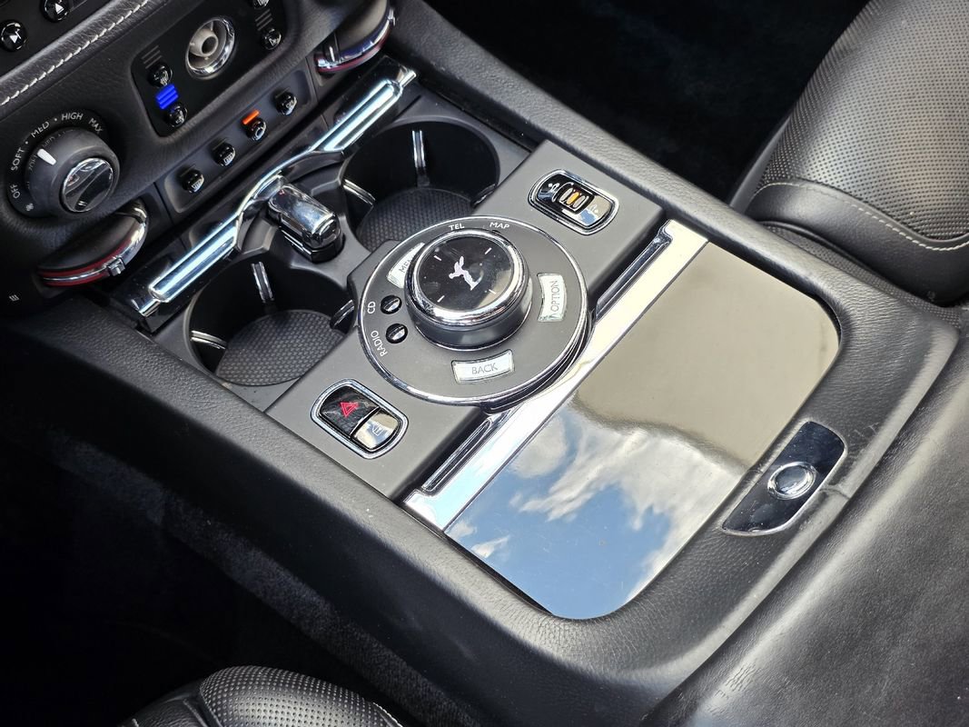 Used 2016 Rolls-Royce Ghost image 18