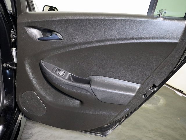 Used 2018 Chevrolet Volt Premier w/ Driver Confidence Package image 31