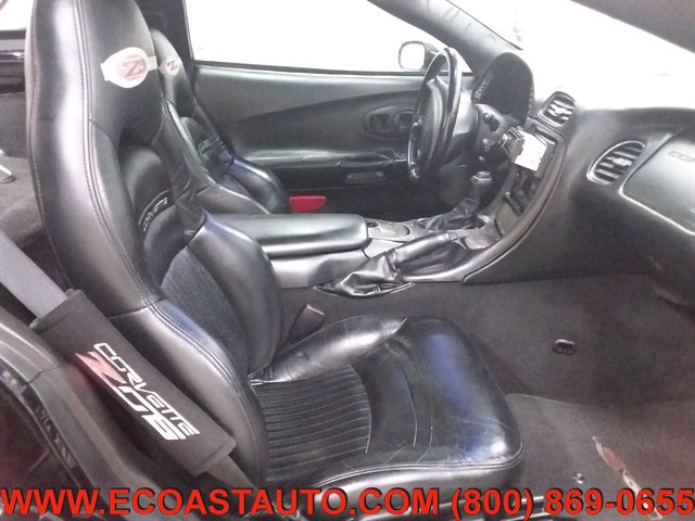 Used 2003 Chevrolet Corvette Coupe w/ Preferred Equipment Group RWD image 12