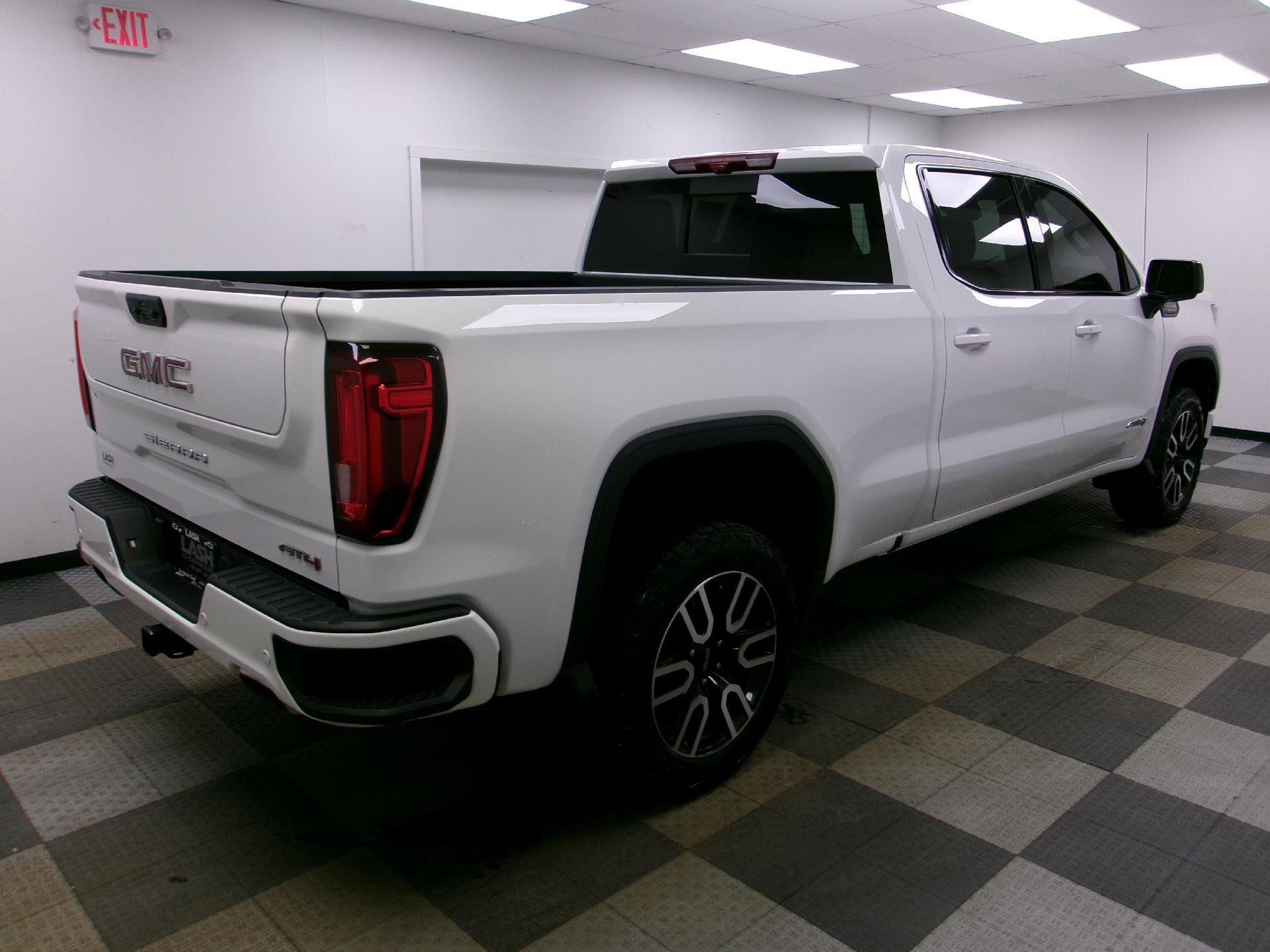 Certified 2023 GMC Sierra 1500 AT4 w/ Technology Package image 13