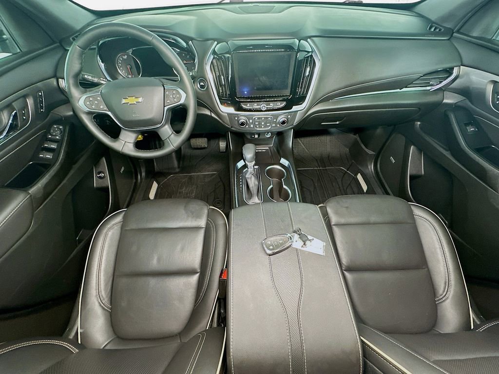 Used 2023 Chevrolet Traverse Premier image 10