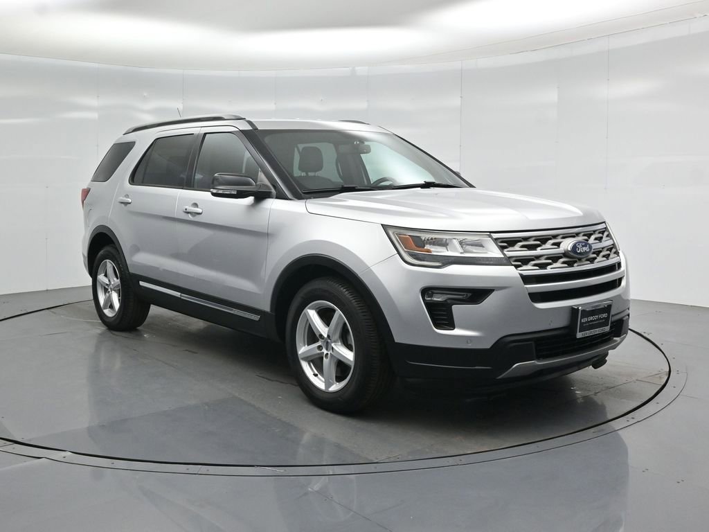 Certified 2018 Ford Explorer XLT w/ Equipment Group 202A image 58