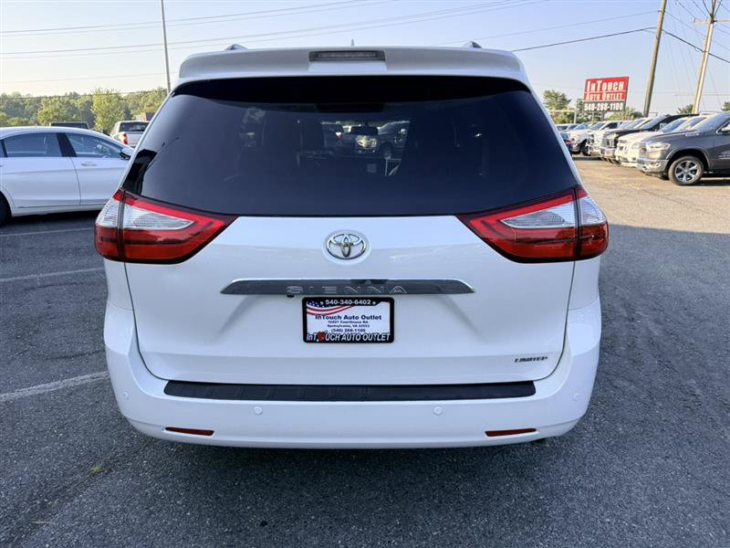 Used 2015 Toyota Sienna Limited Premium FWD image 5