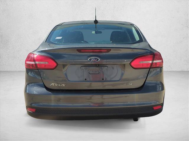 Used 2017 Ford Focus SE FWD image 6