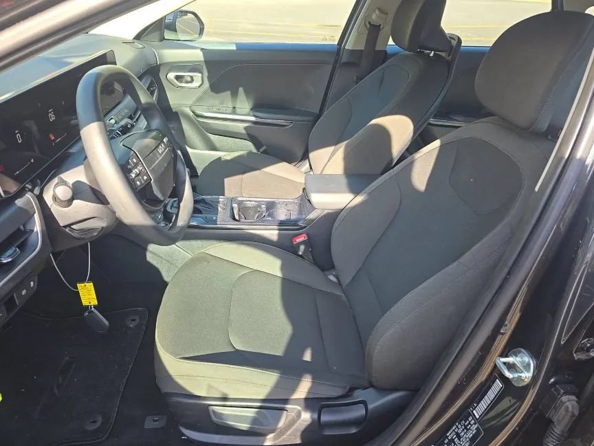 Used 2026 Kia K4 FWD image 4