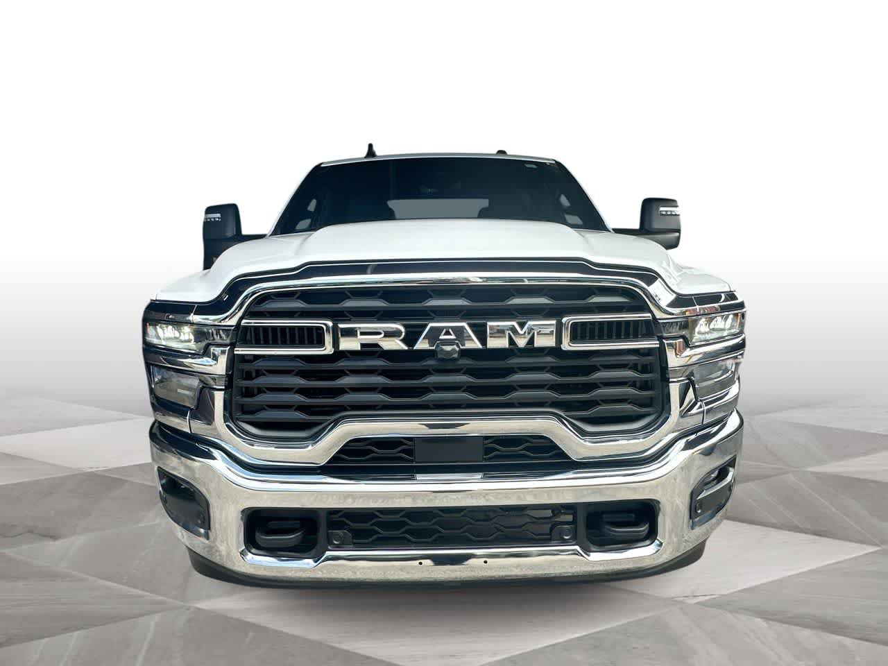 Used 2025 RAM 2500 Big Horn AWD/4WD image 3