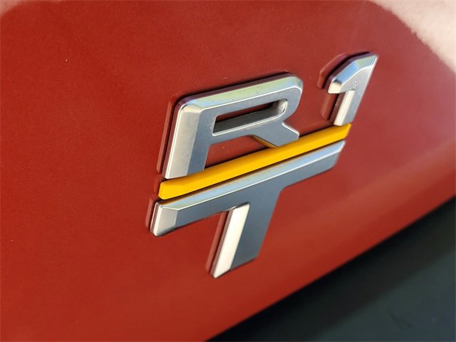 Used 2022 Rivian R1T Adventure image 8