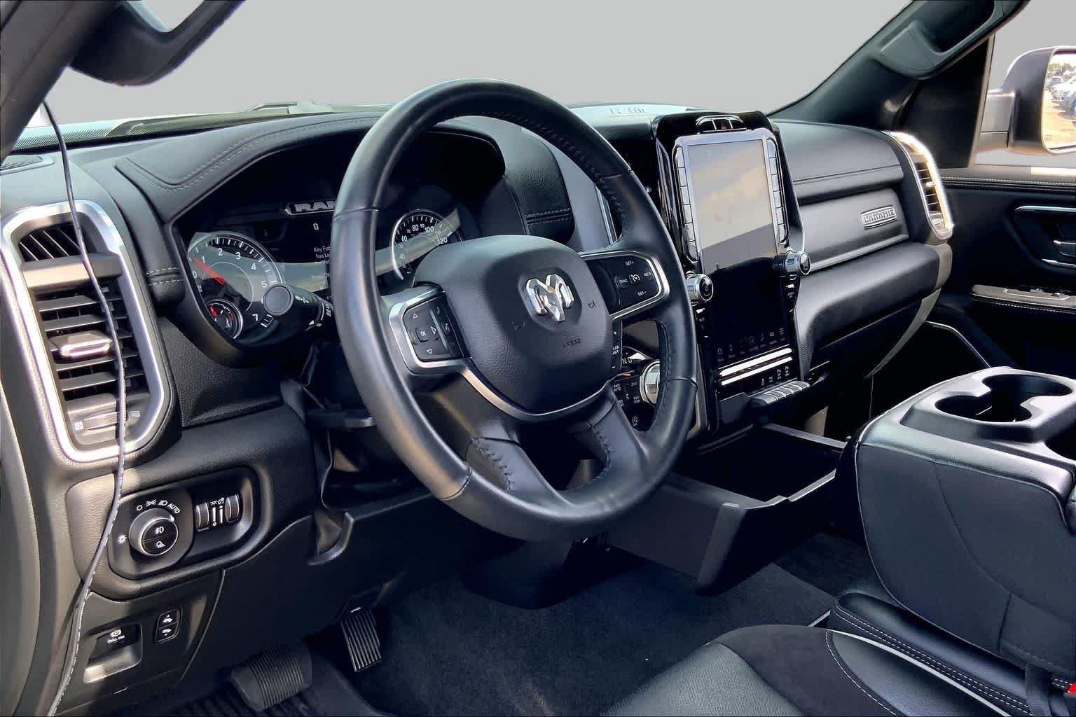 Used 2023 RAM 1500 Laramie AWD/4WD image 18