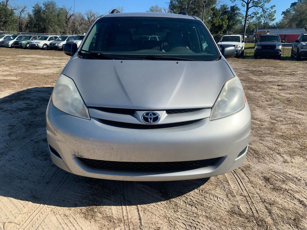 Used 2007 Toyota Sienna LE FWD image 3