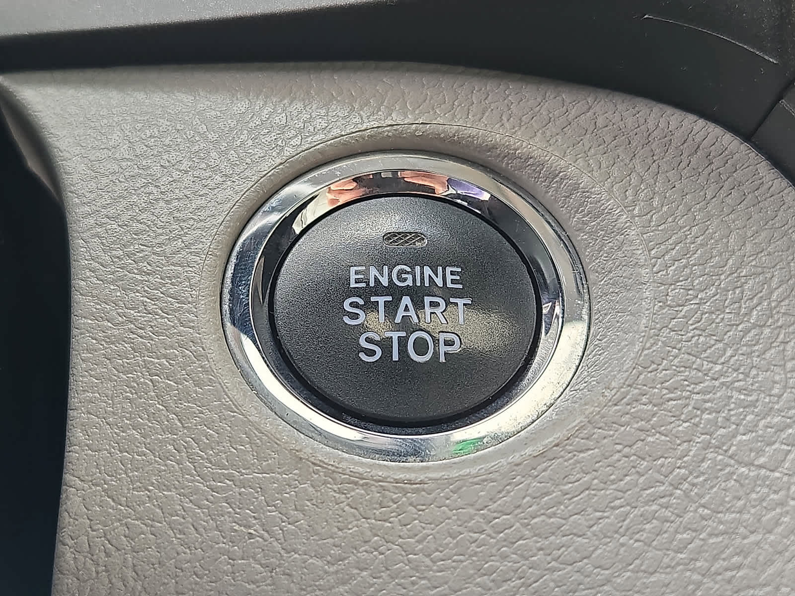 Used 2018 Toyota Sienna XLE FWD image 25