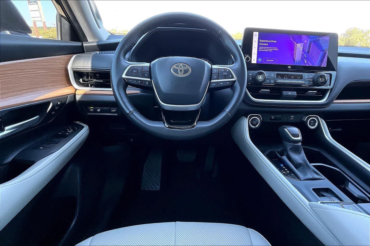 Used 2025 Toyota Grand Highlander FWD image 14