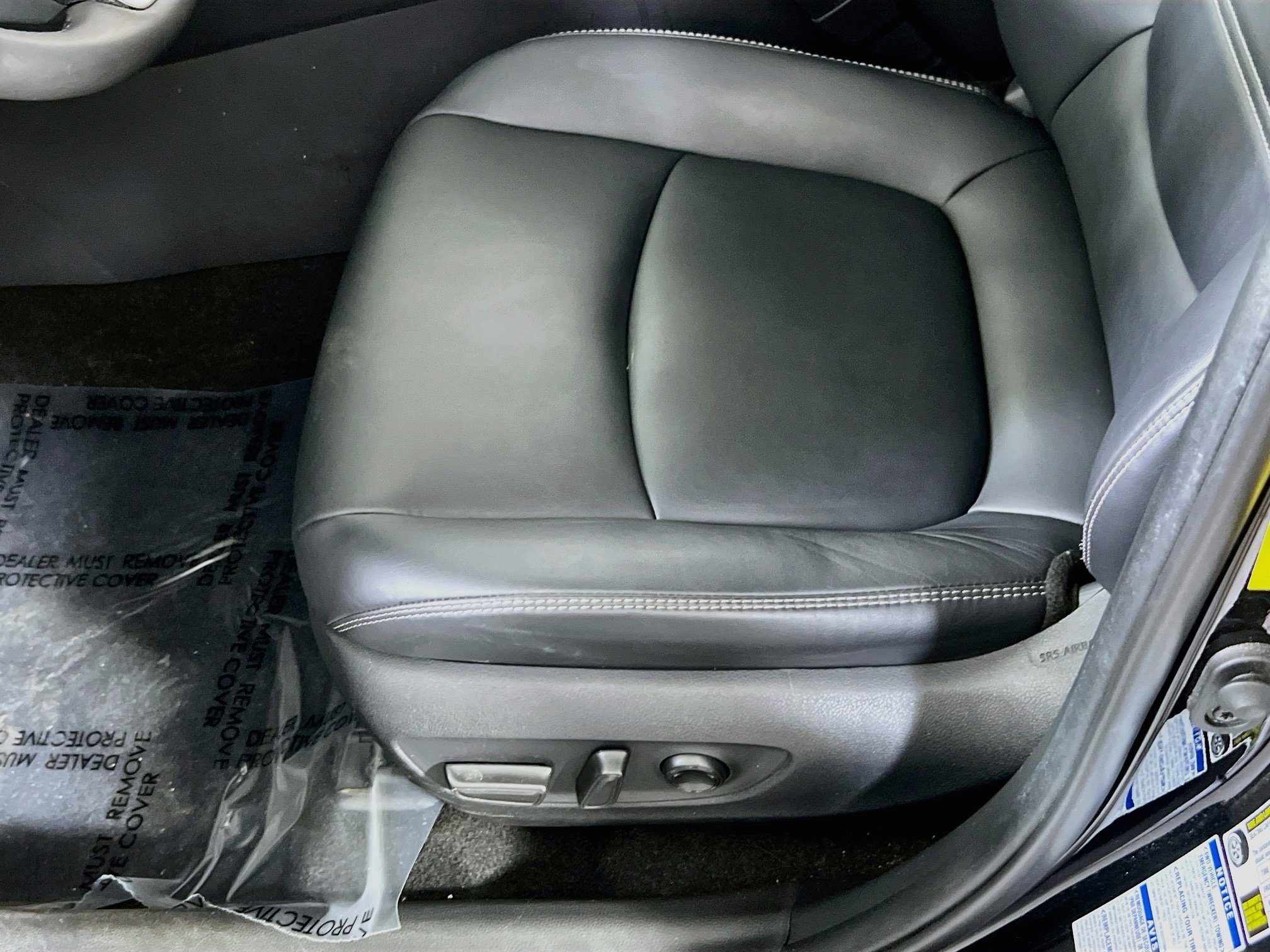 Used 2021 Toyota RAV4 XLE Premium AWD/4WD image 18