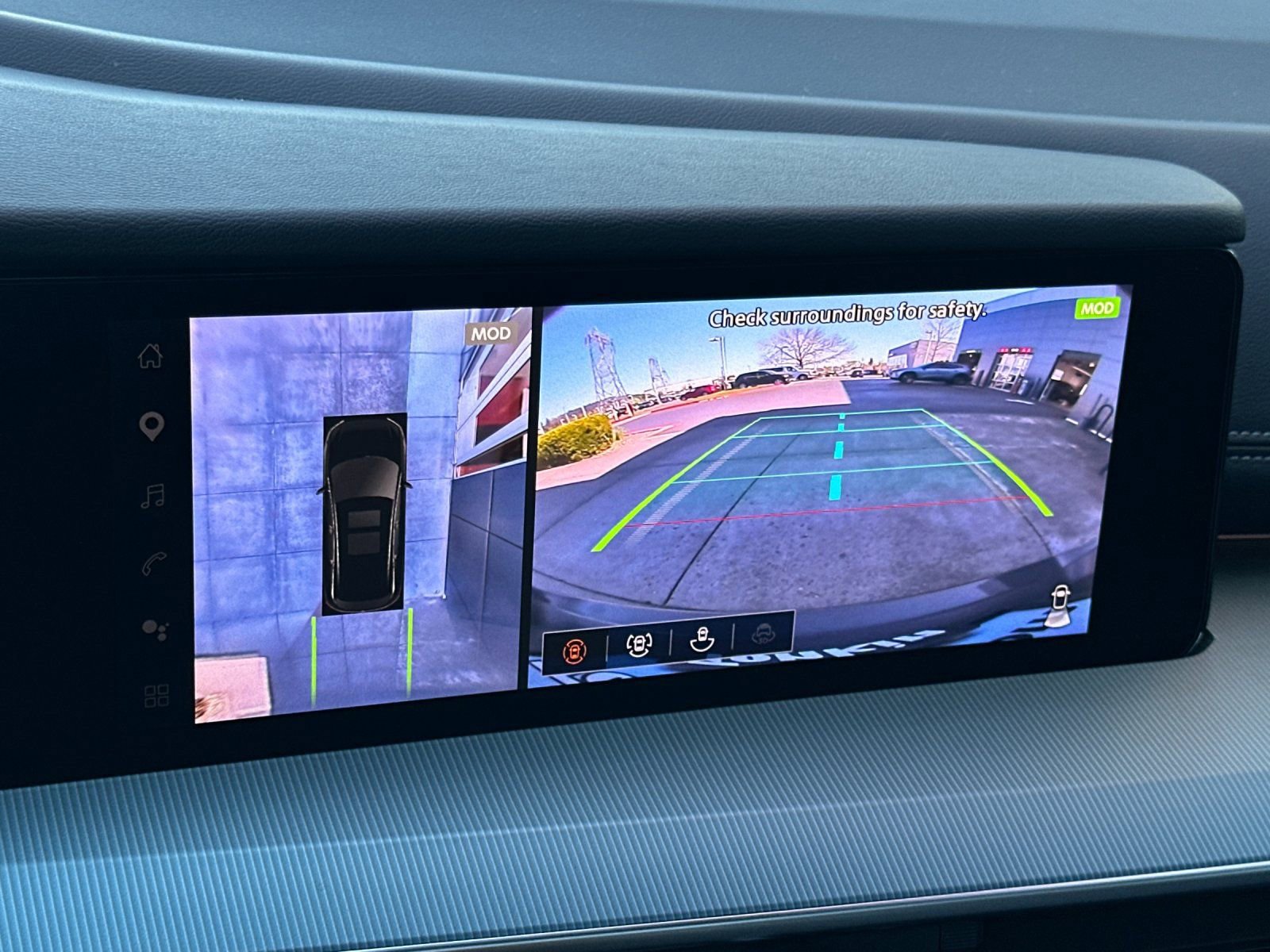 Used 2025 Nissan Murano SL AWD/4WD image 19