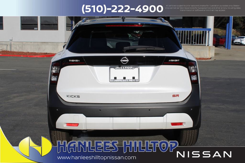 New 2025 Nissan Kicks SR w/ Illumination Package FWD image 8