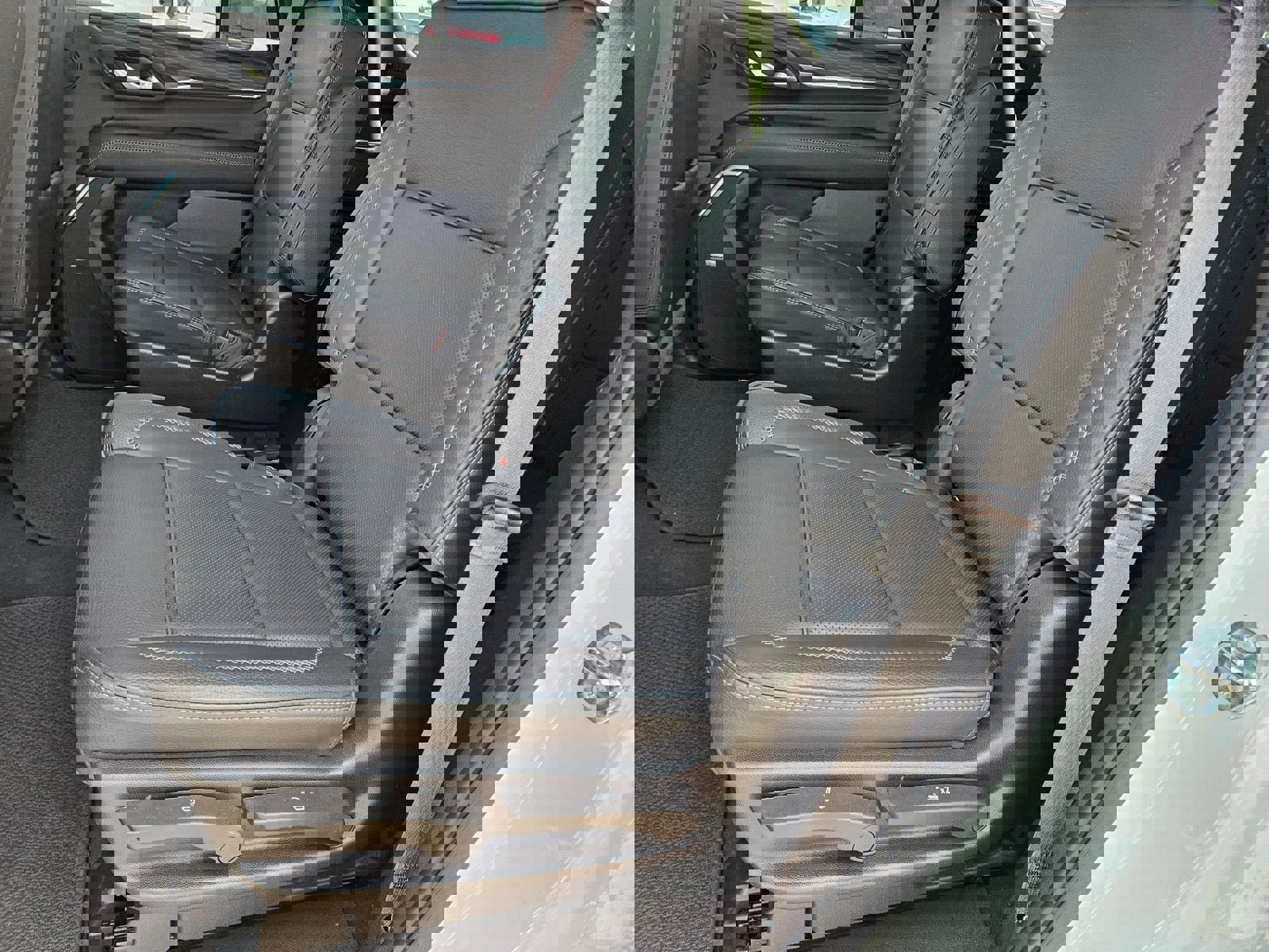 Used 2023 GMC Yukon Denali image 68