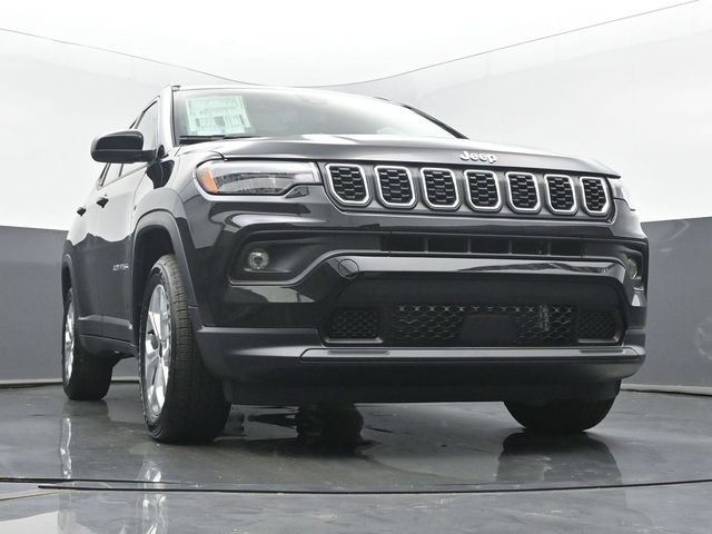 New 2025 Jeep Compass Latitude w/ Sun & Sound Group AWD/4WD image 53