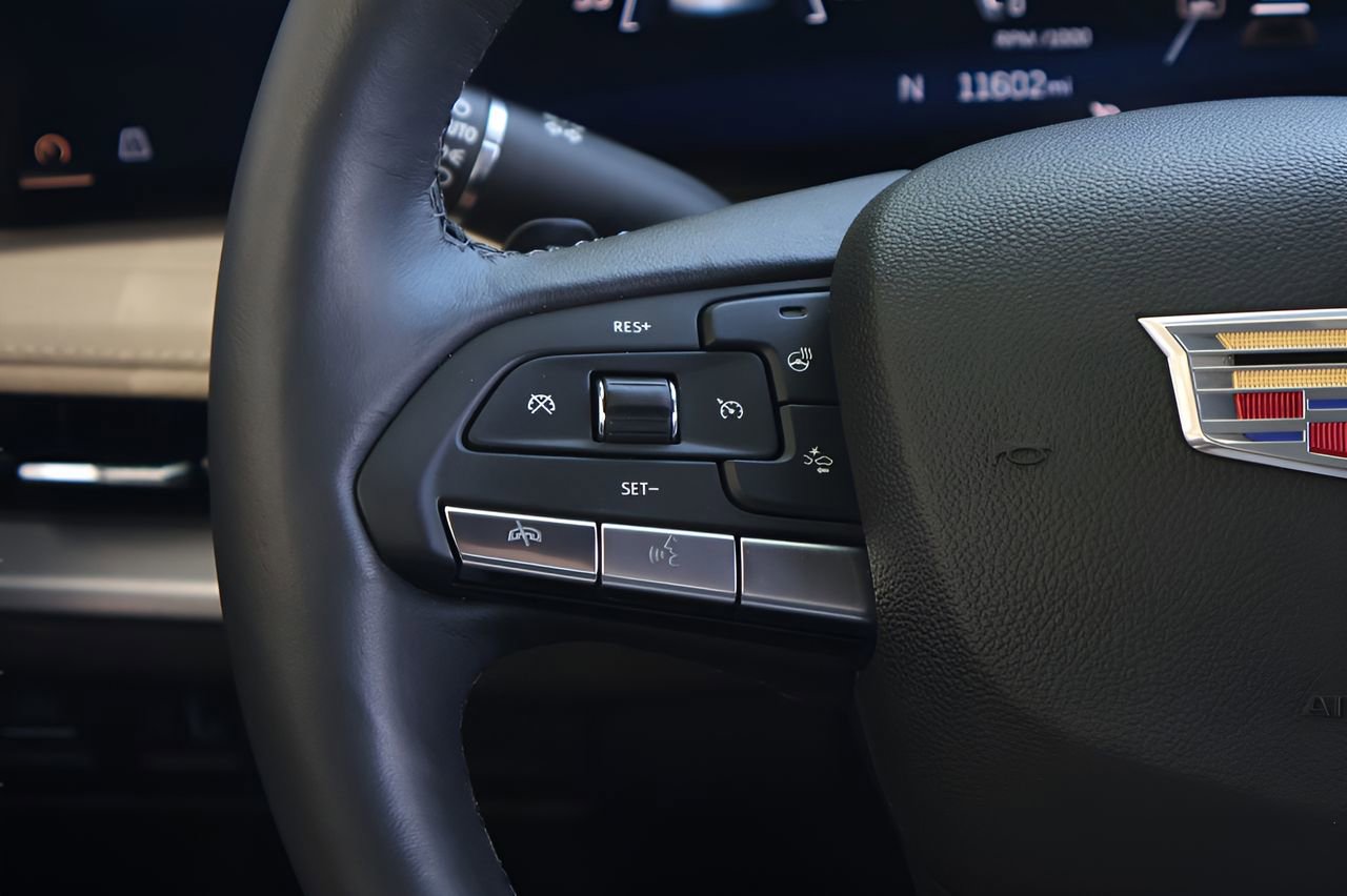 Certified 2024 Cadillac XT4 Premium Luxury image 19
