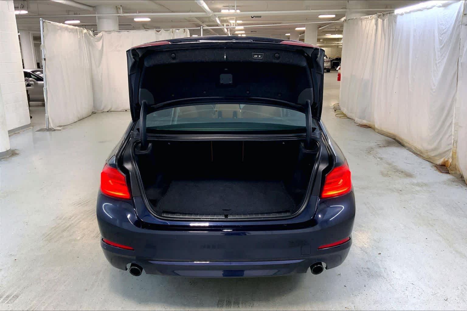 Used 2018 BMW 530i xDrive w/ Premium Package AWD/4WD image 33