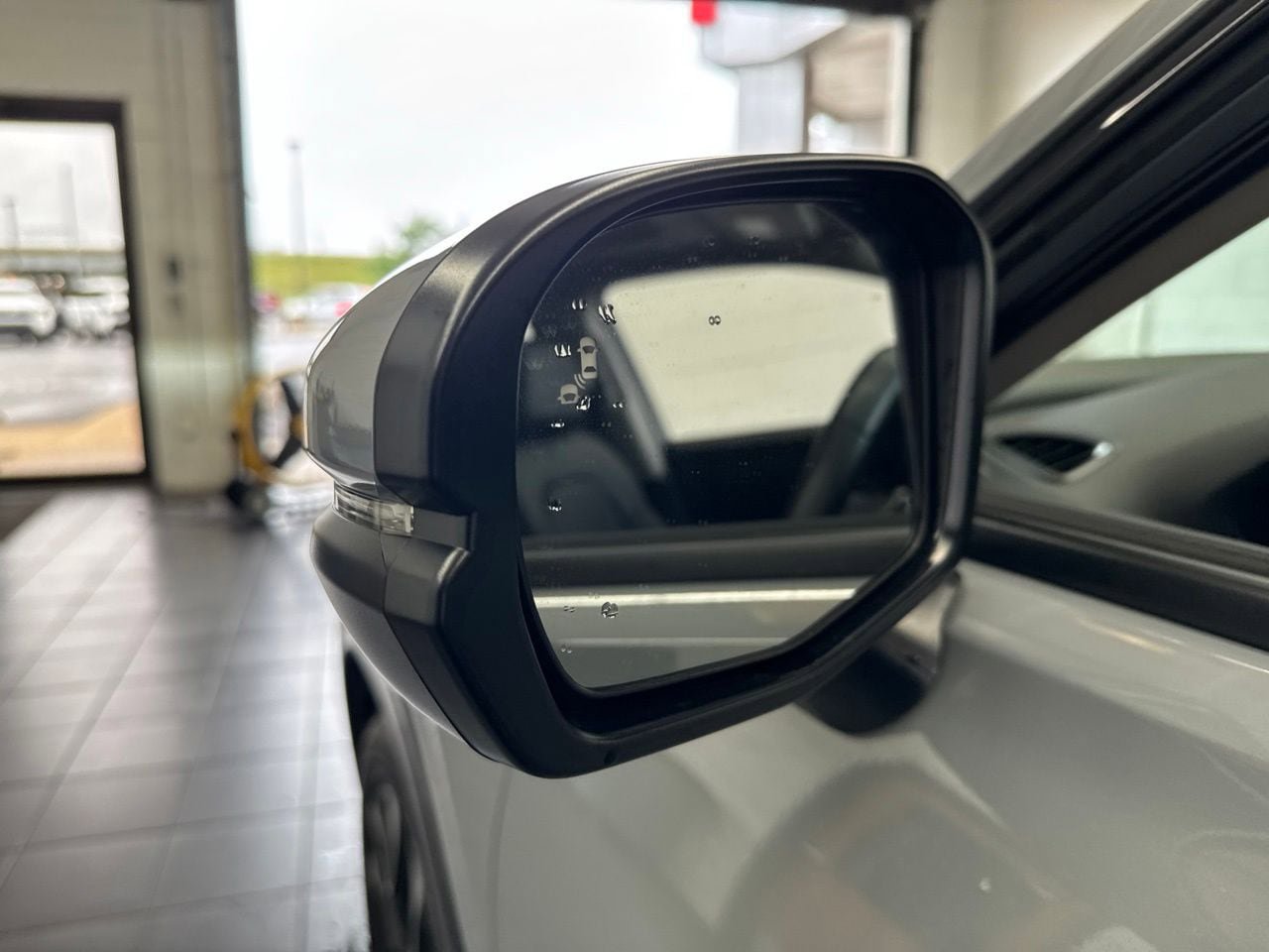Used 2026 Honda HR-V EX-L image 12